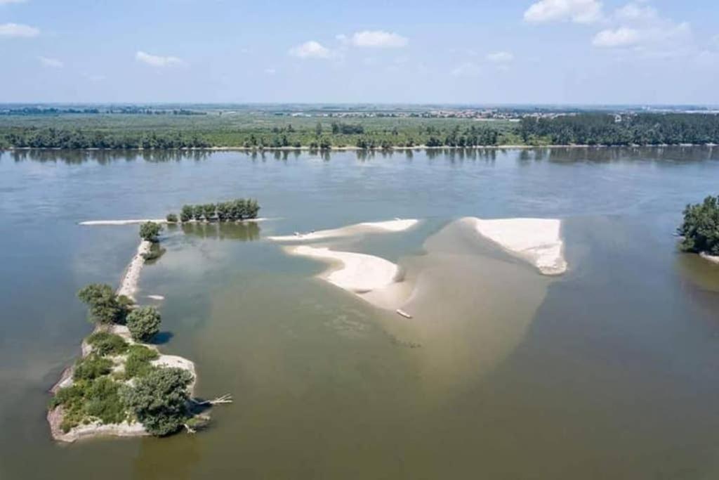 Danube Fairy Vila Futog Exterior foto